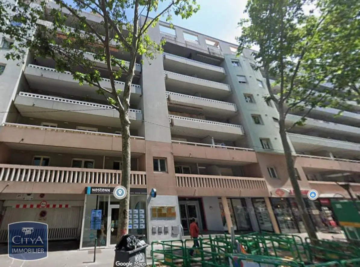 Photo 1 Appartement 1 pièce 31.82m²