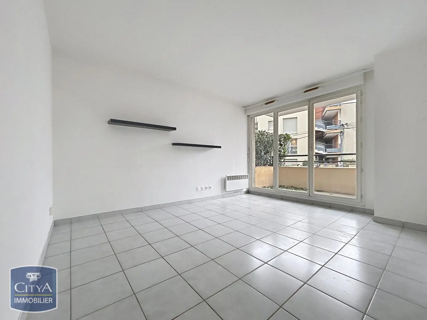 Photo 1 Appartement 3 pièces 53.98m²