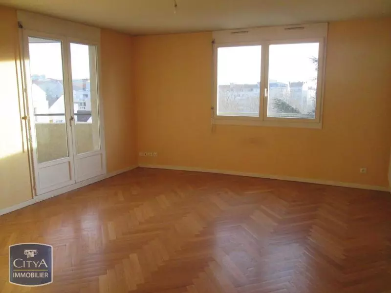 Illustration pour Appartement 3 pièces 74m² Photo Appartement 3 pièces 74m²
