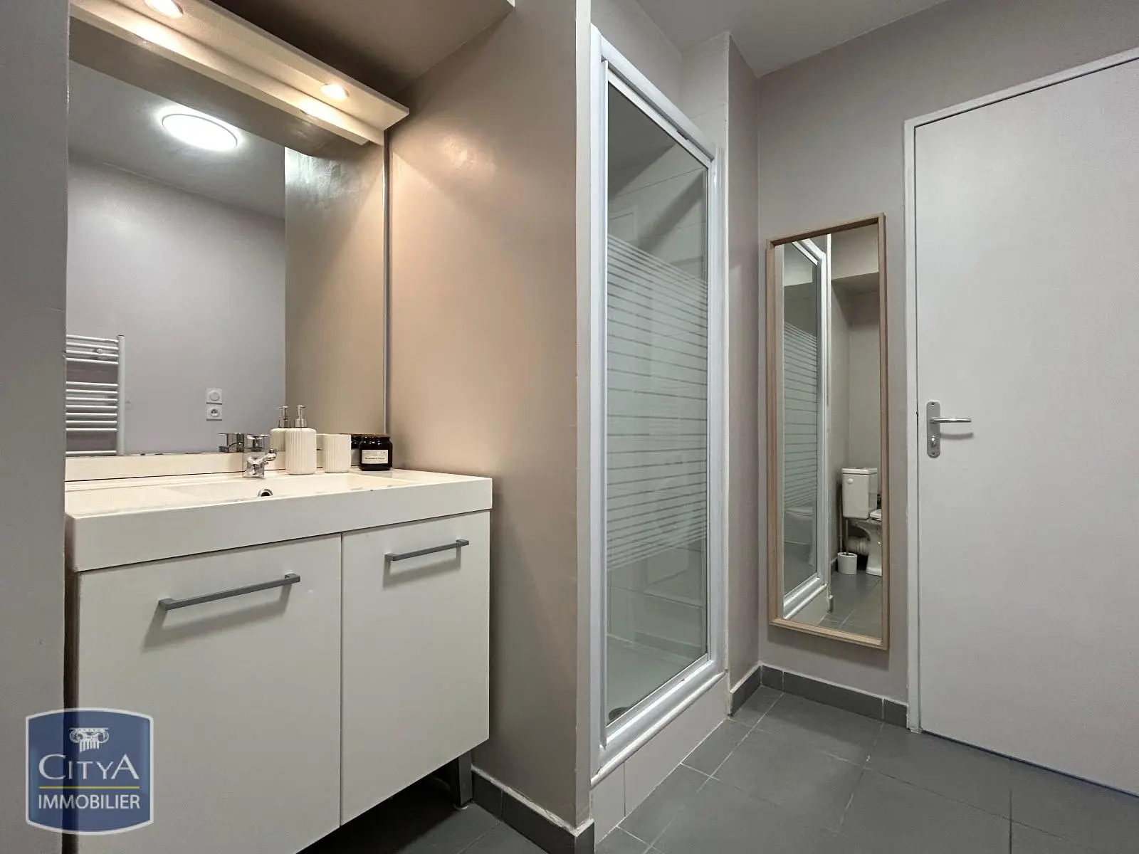 Photo 10 Appartement 1 pièce 28m²