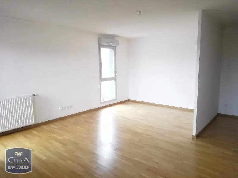 à louer joli T1 69100 Villeurbanne