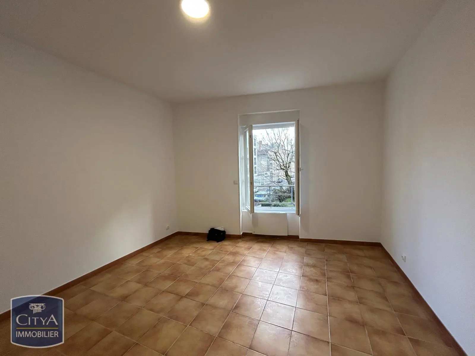 Photo 4 Appartement 1 pièce 22.76m²