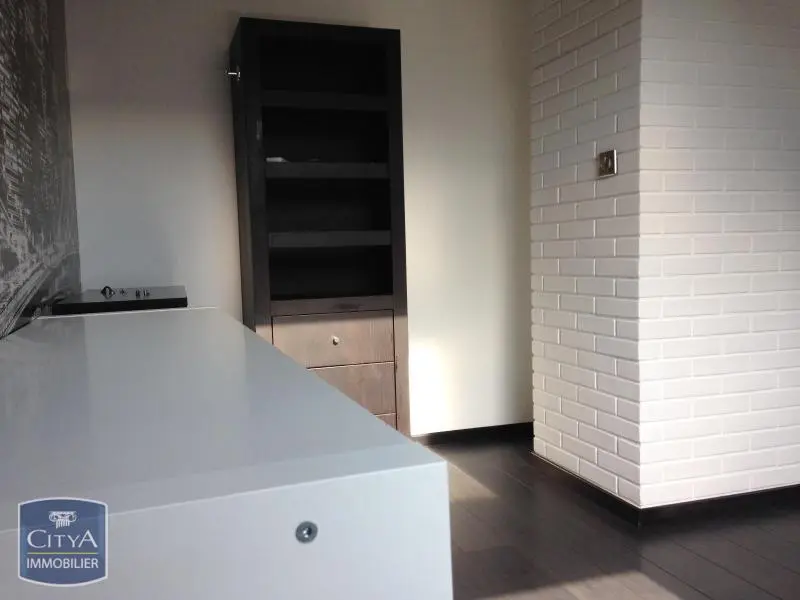 Photo 3 Appartement 1 pièce 16.77m²