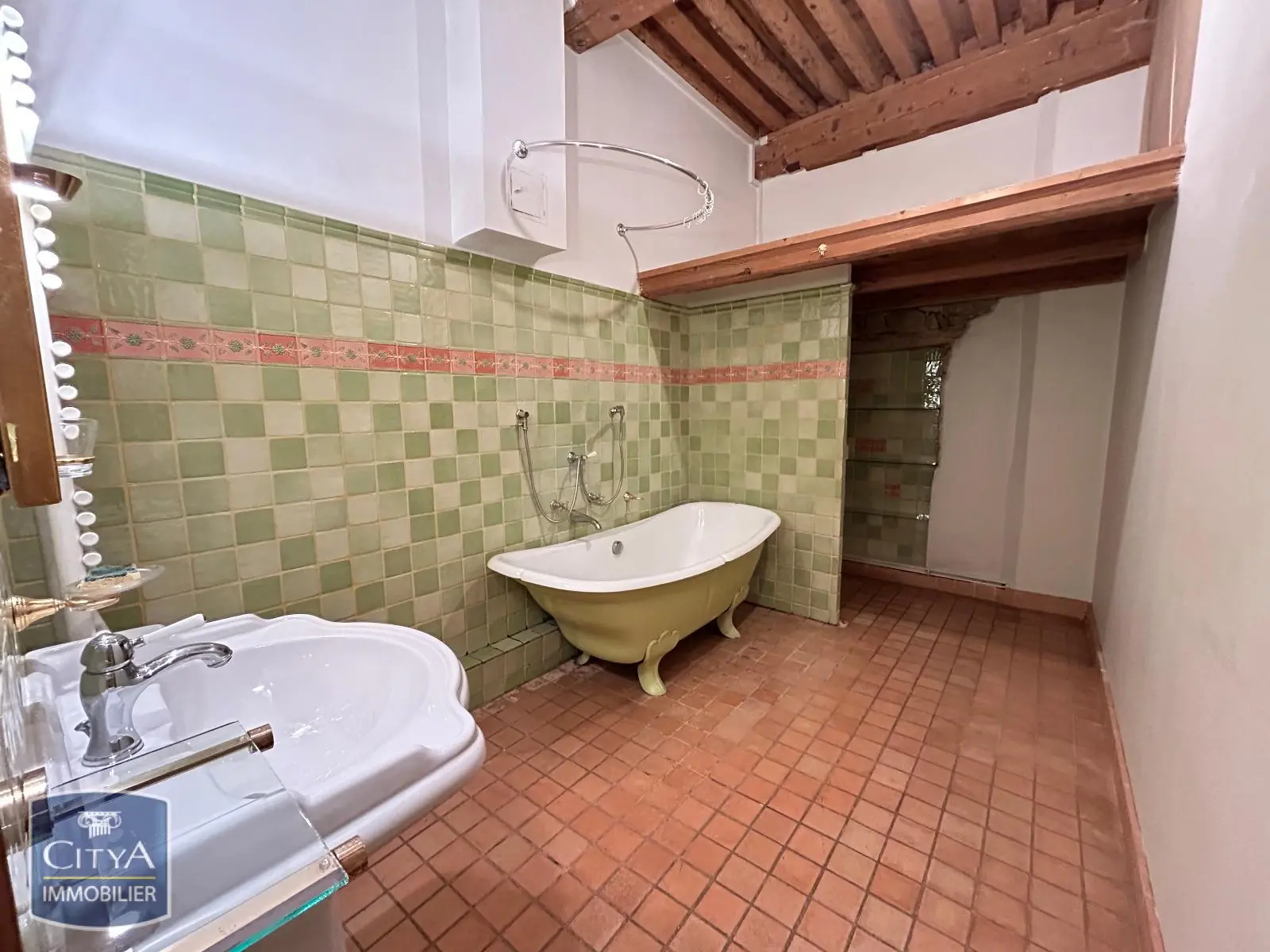 Photo 8 Appartement 2 pièces 126.63m²