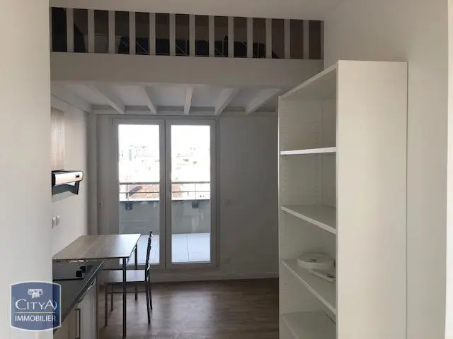 Photo 8 Appartement 1 pièce 30.27m²