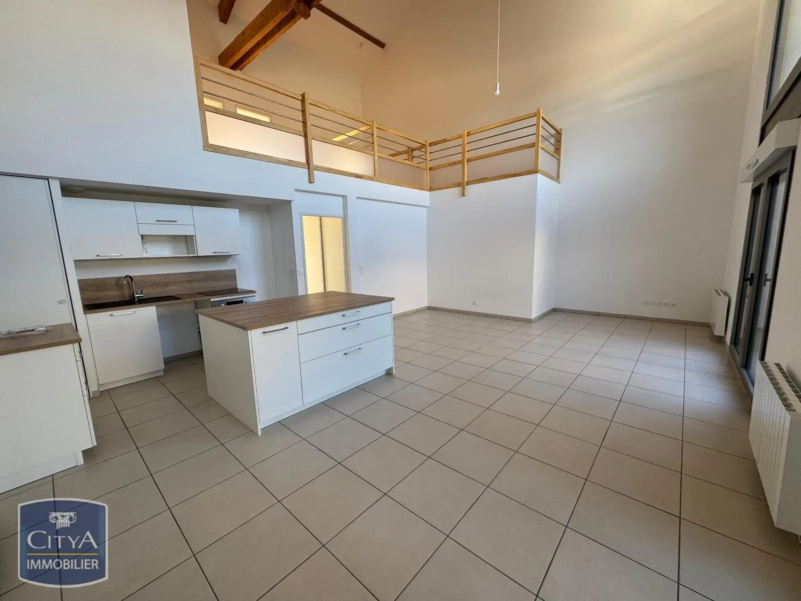 Photo 1 Appartement 5 pièces 127.15m²