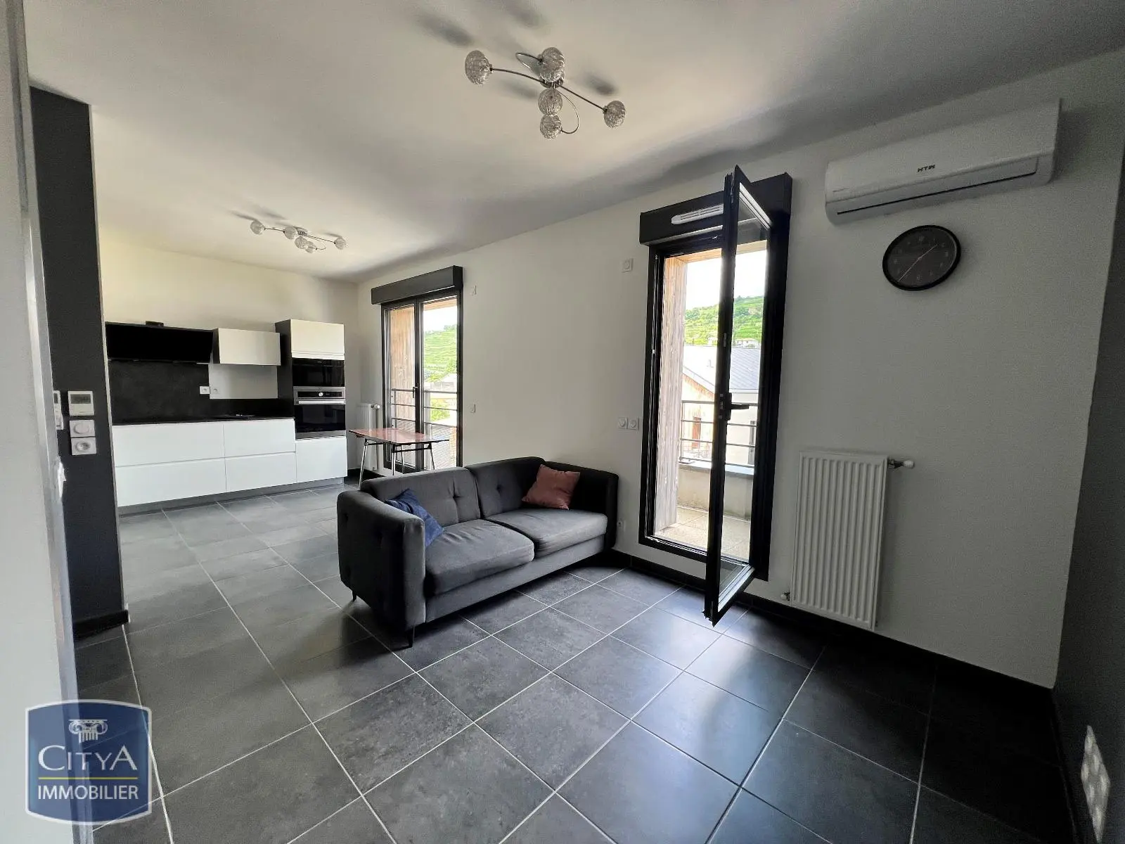Photo 1 Appartement 3 pièces 57.51m²