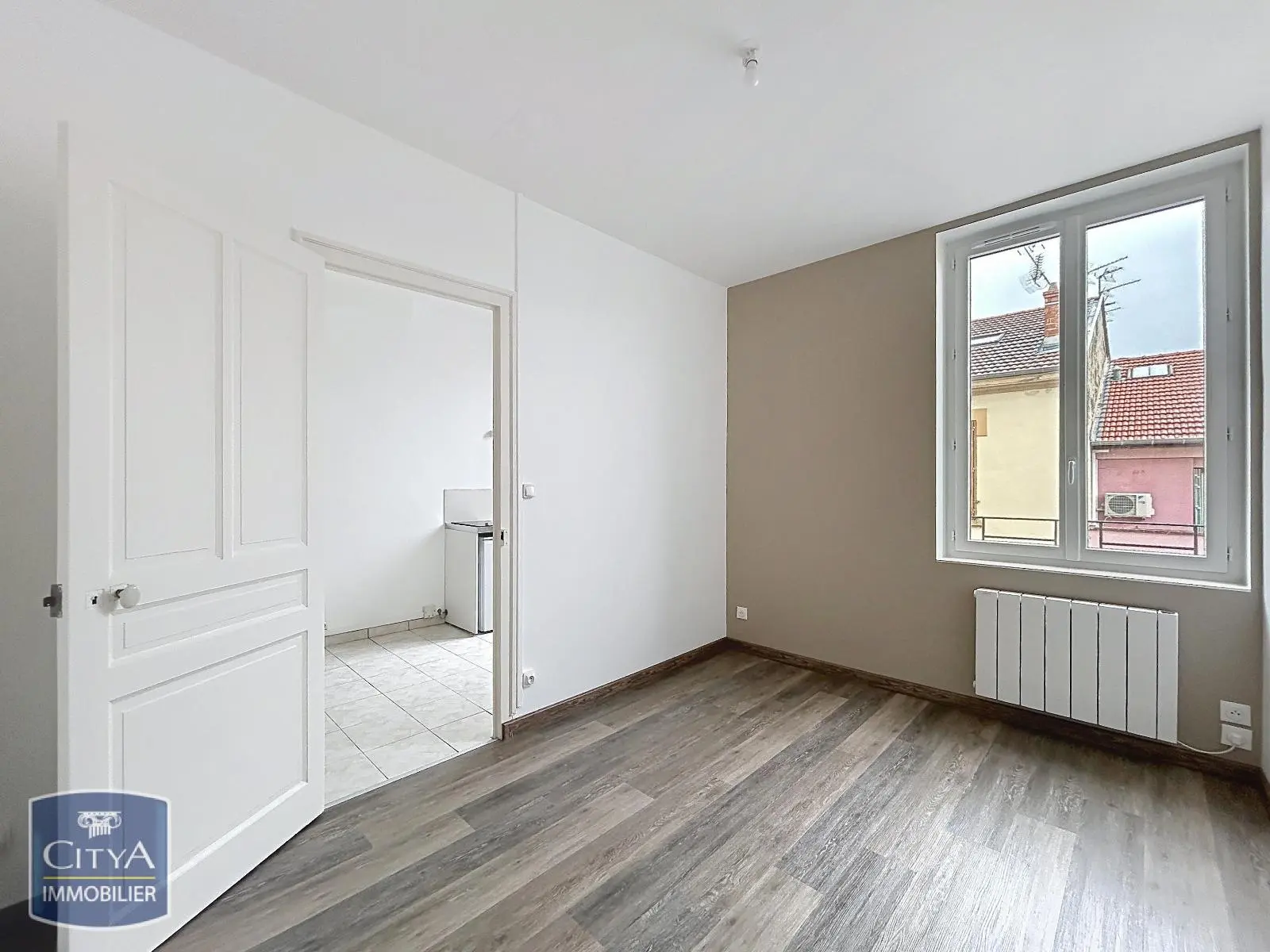 Photo 1 Appartement 1 pièce 24.94m²