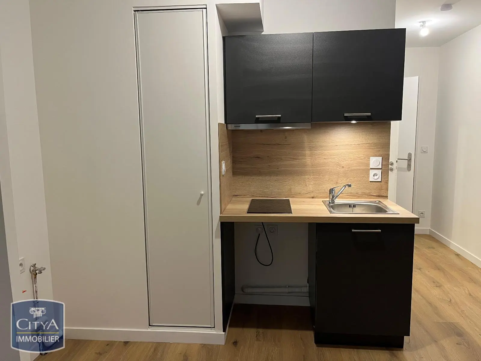 Photo 2 Appartement 1 pièce 22.15m²
