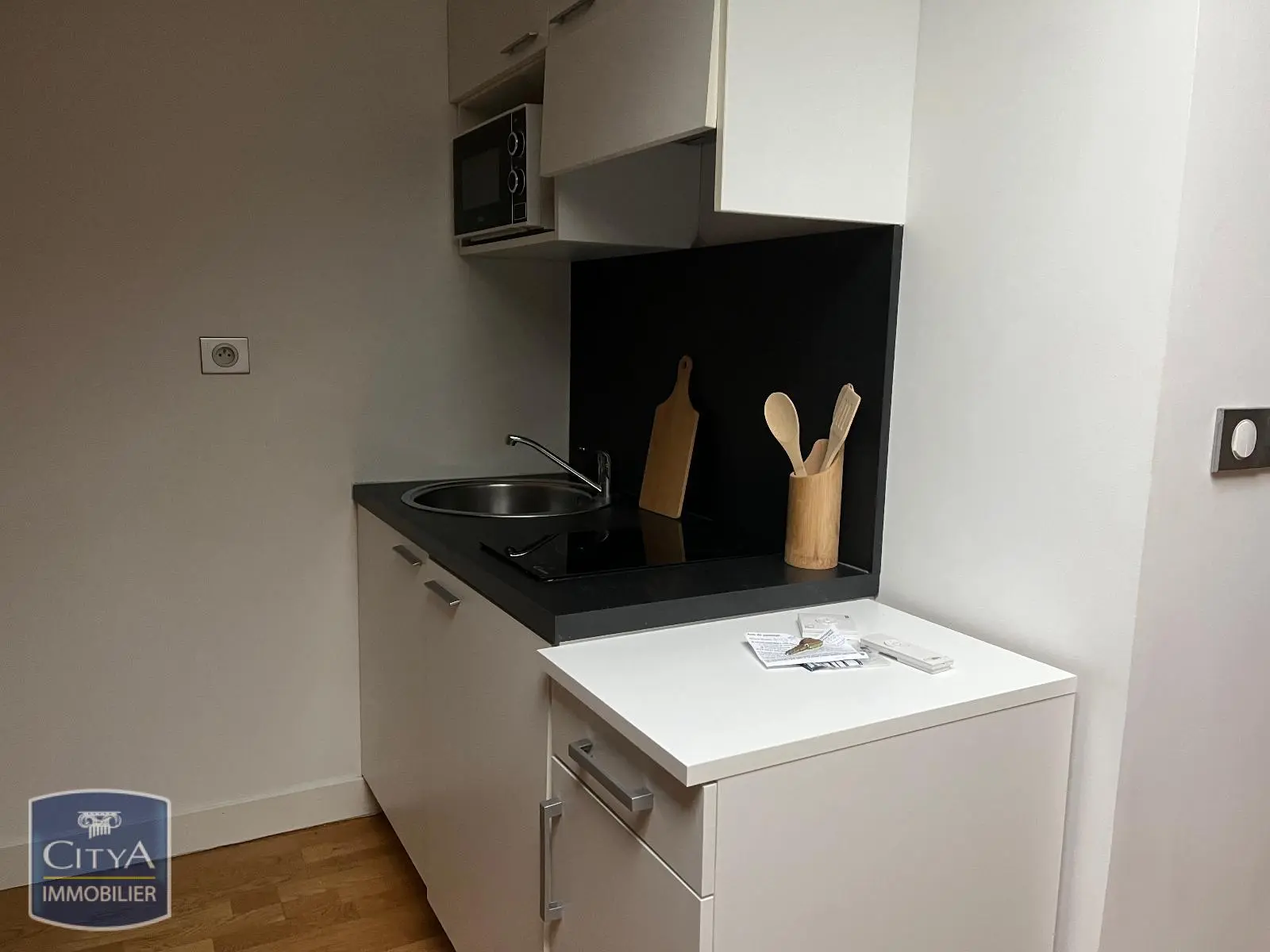 Photo 3 Appartement 1 pièce 21.74m²