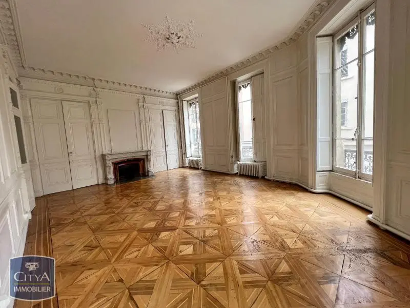 Photo 2 Appartement 7 pièces 226.13m²