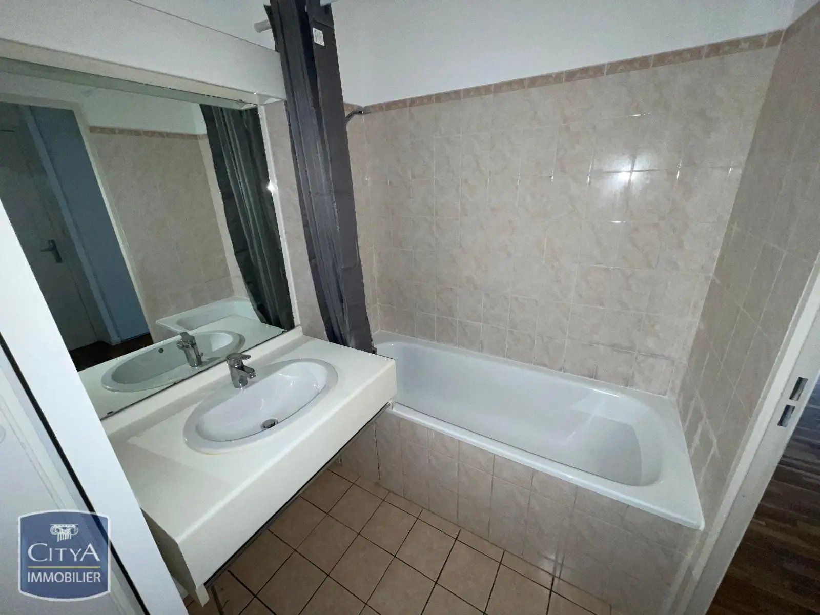 Photo 7 Appartement 1 pièce 31.72m²