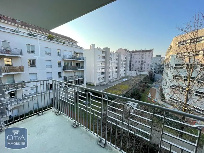 Photo 11 appartement Lyon 8e Arrondissement
