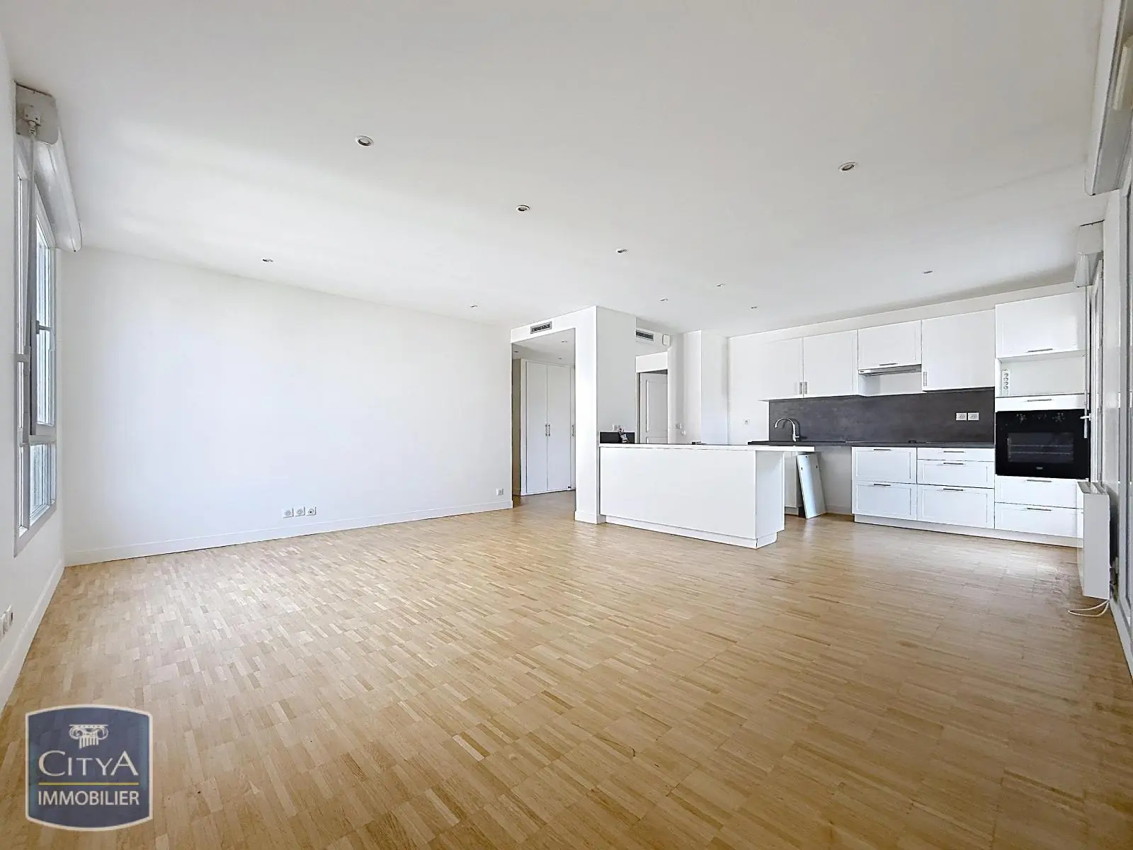 Photo 1 Appartement 5 pièces 107.9m²