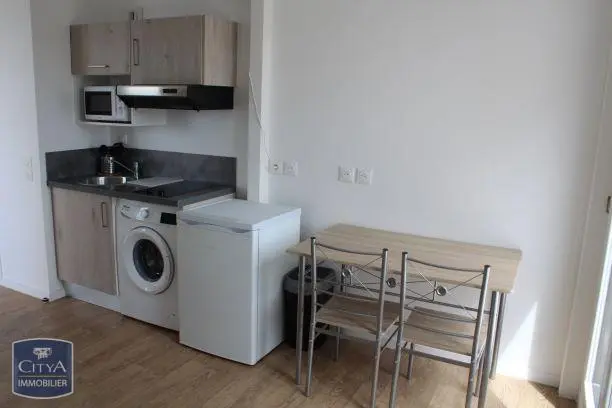 Photo 2 Appartement 1 pièce 30.27m²