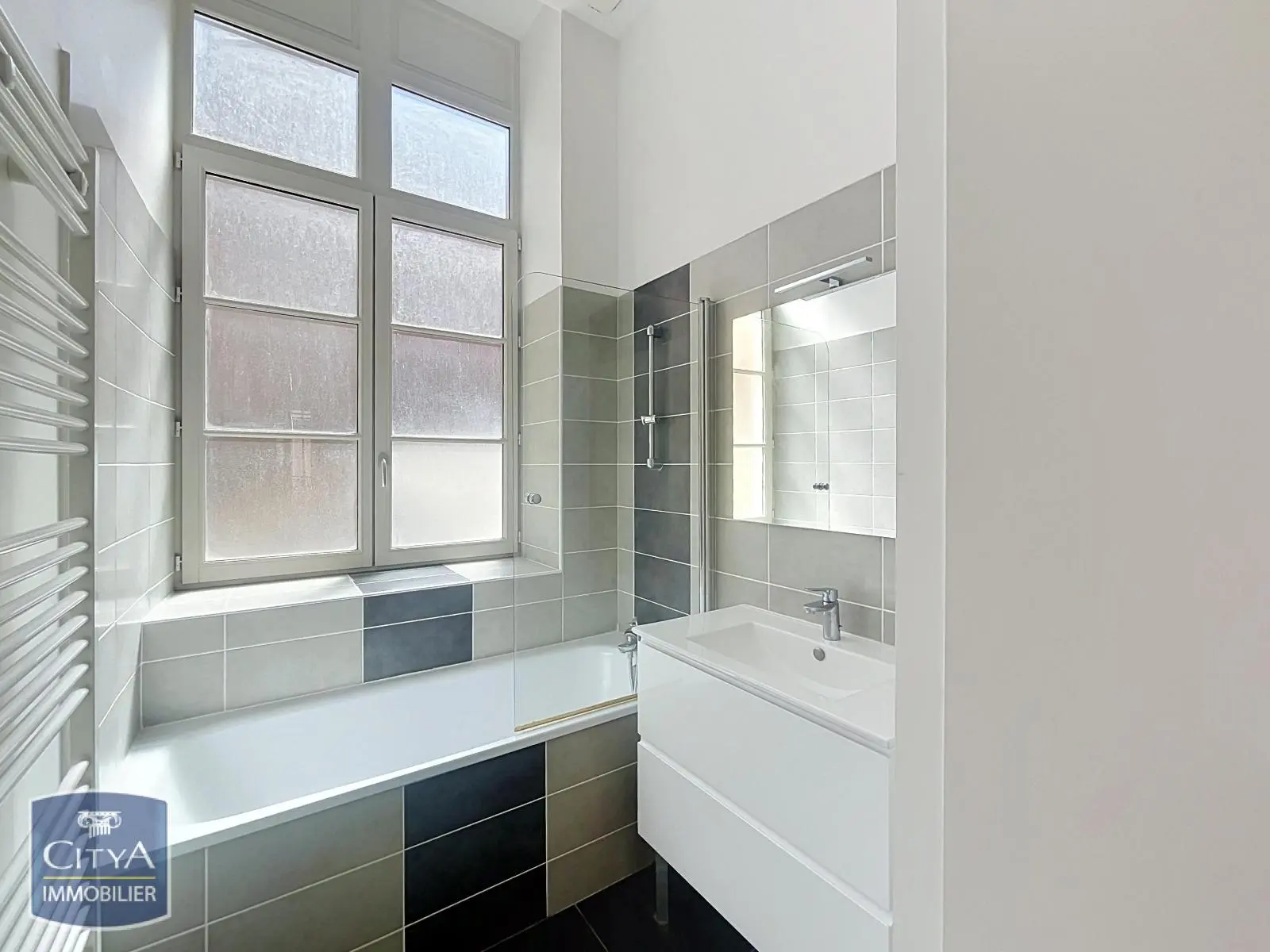 Photo 14 Appartement 4 pièces 106.18m²