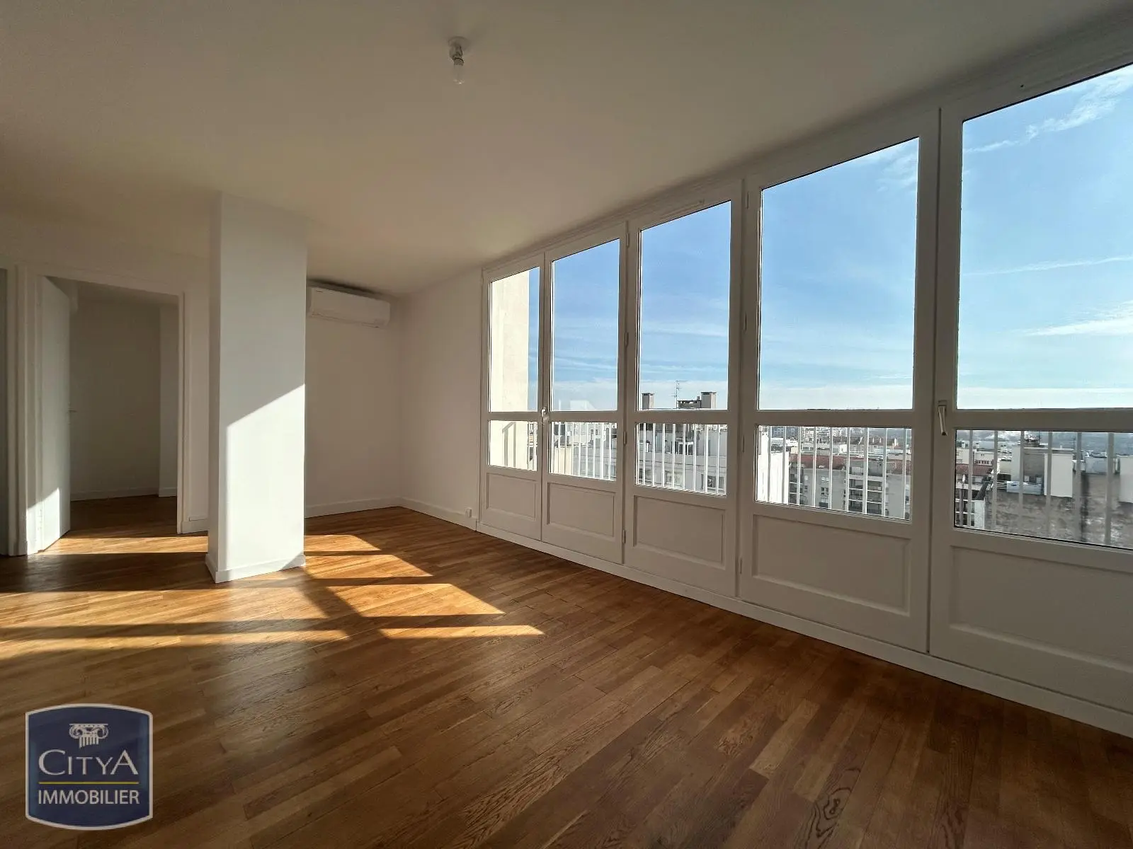 Photo 2 Appartement 3 pièces 57.83m²