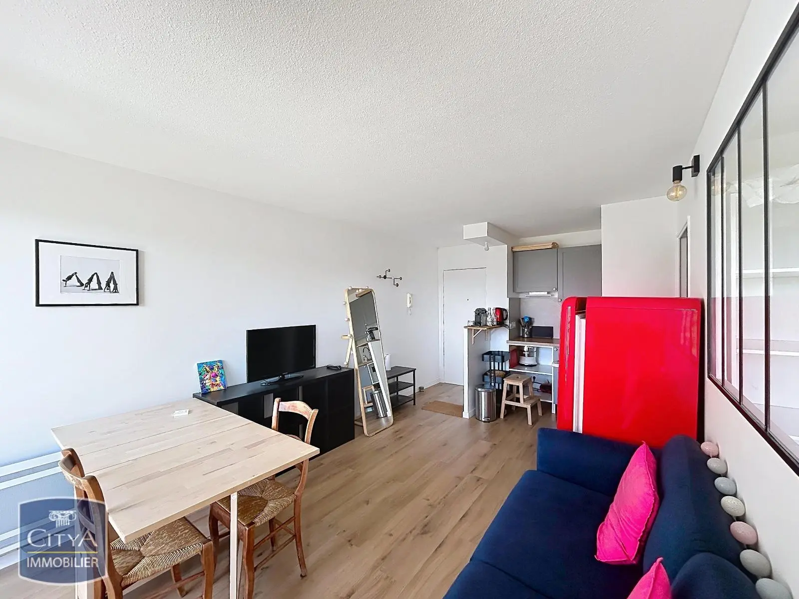 Photo 2 Appartement 1 pièce 30.7m²