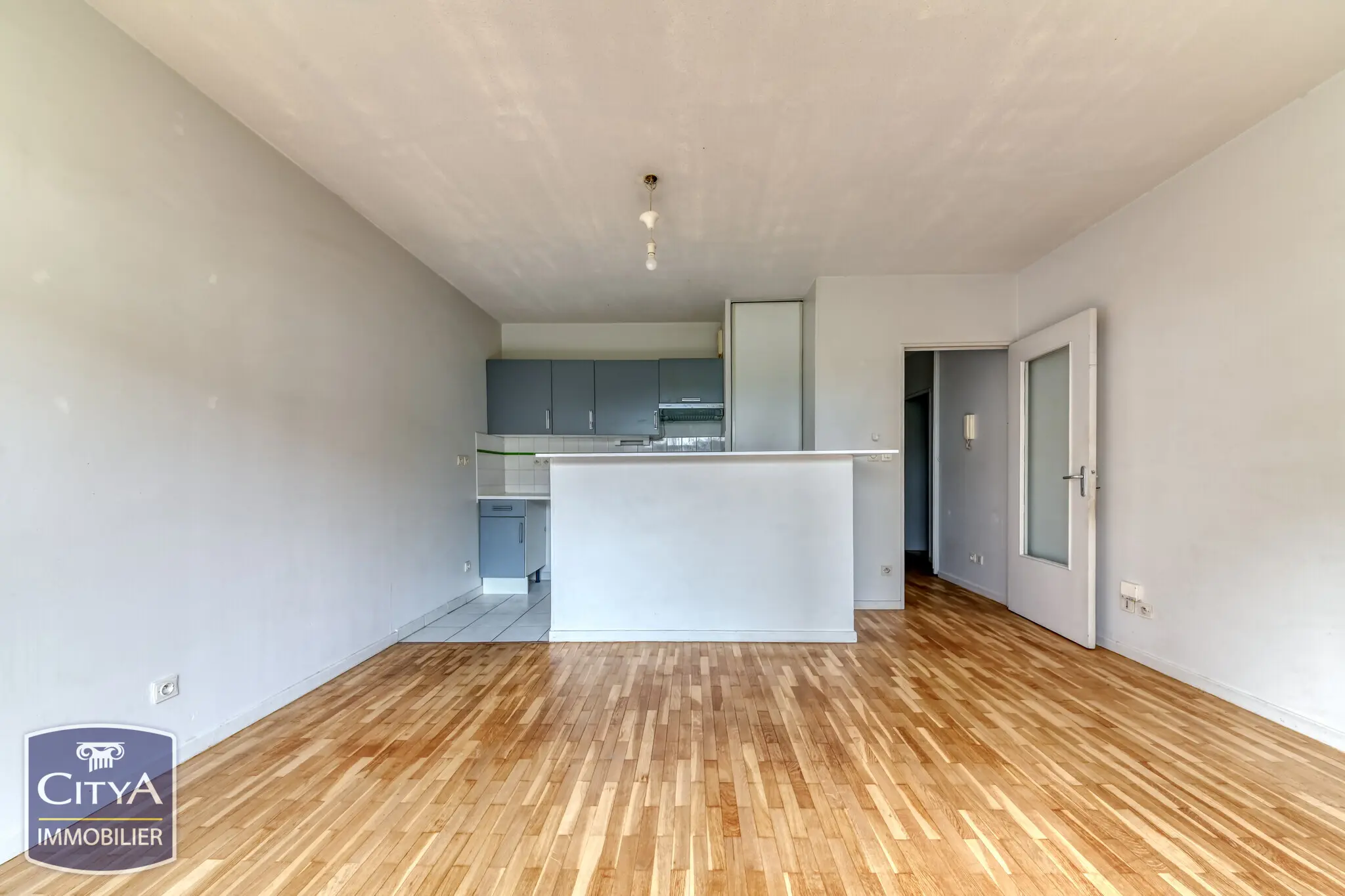 Photo 3 Appartement 1 pièce 28m²