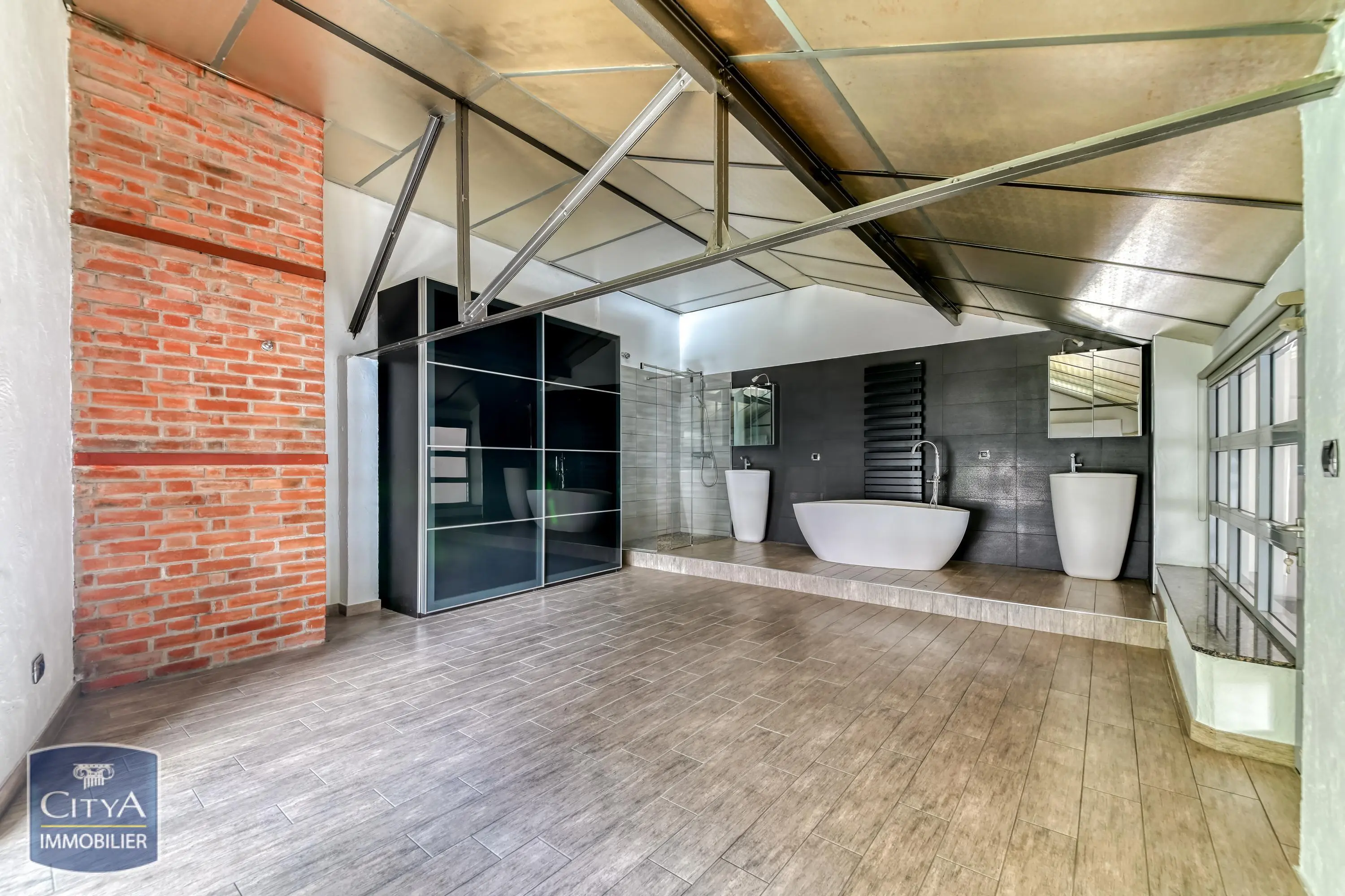 Photo 20 Appartement 5 pièces 218.74m²