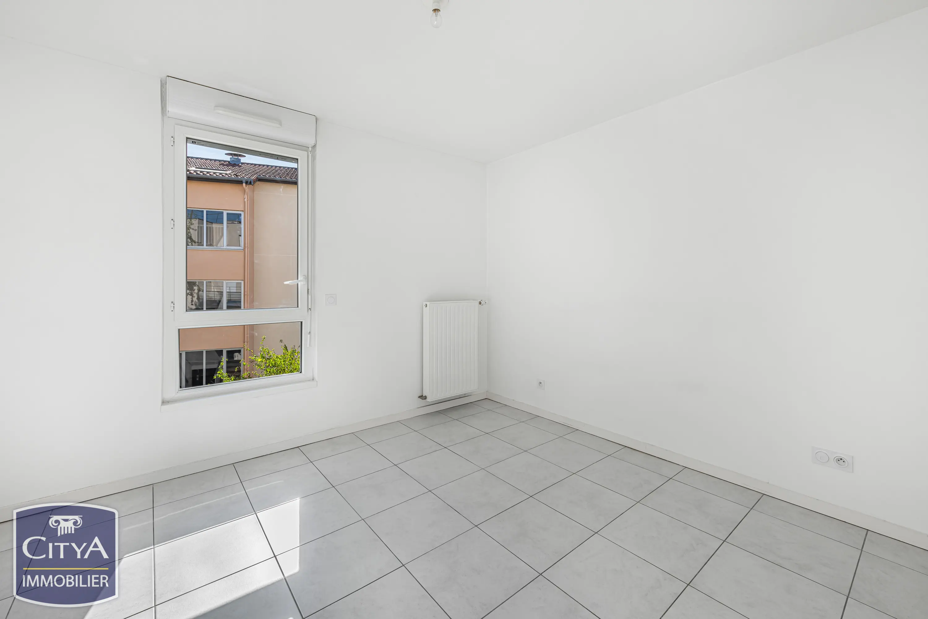 Photo 6 appartement Sathonay-Camp