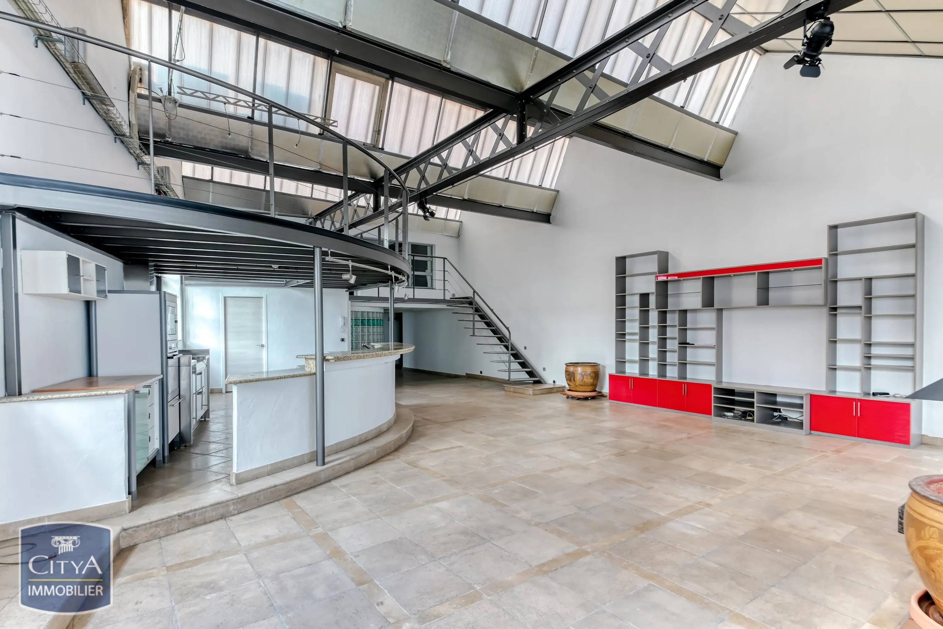 Photo 14 Appartement 5 pièces 218.74m²