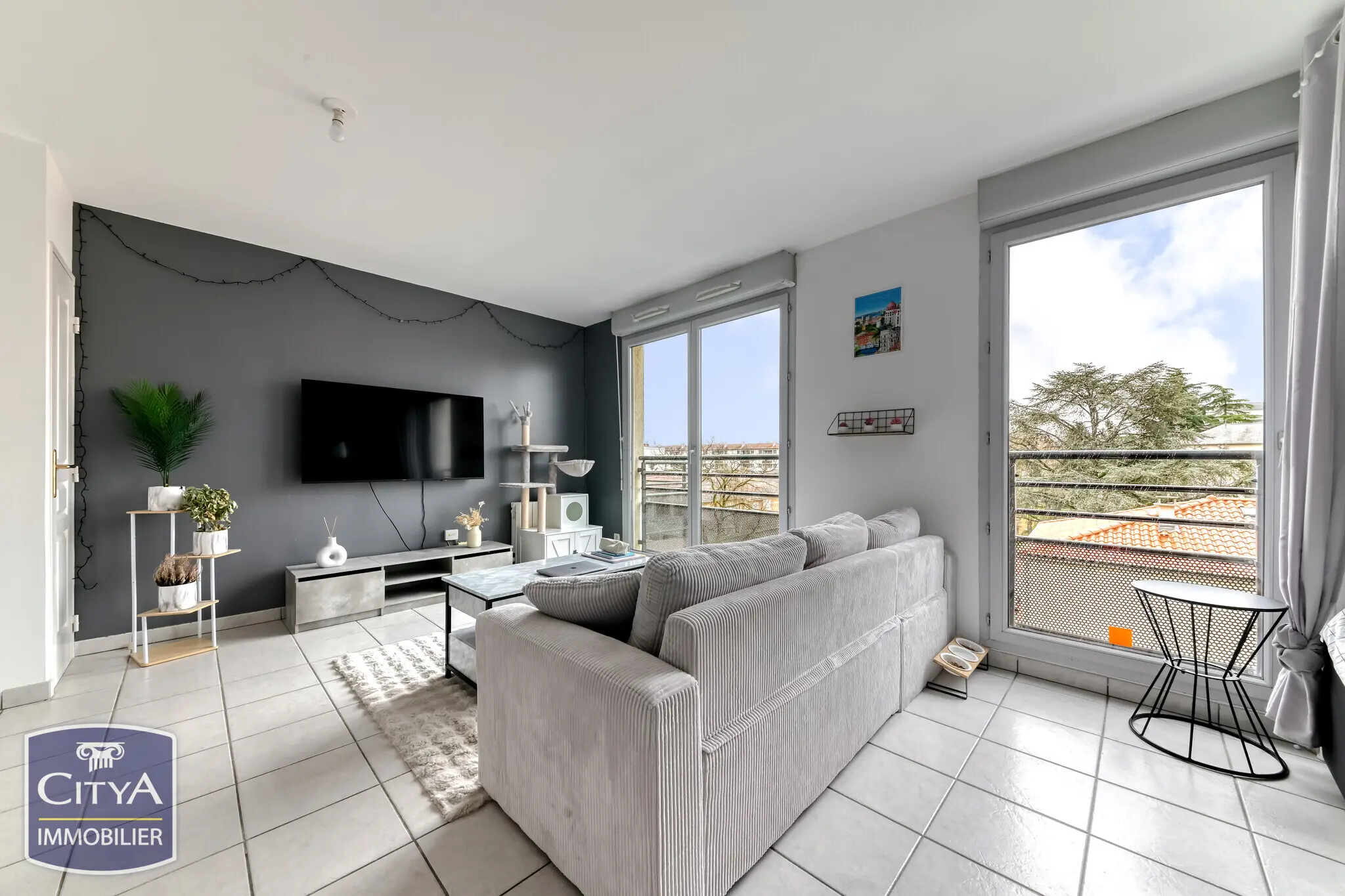 Photo 2 Appartement 1 pièce 32.53m²