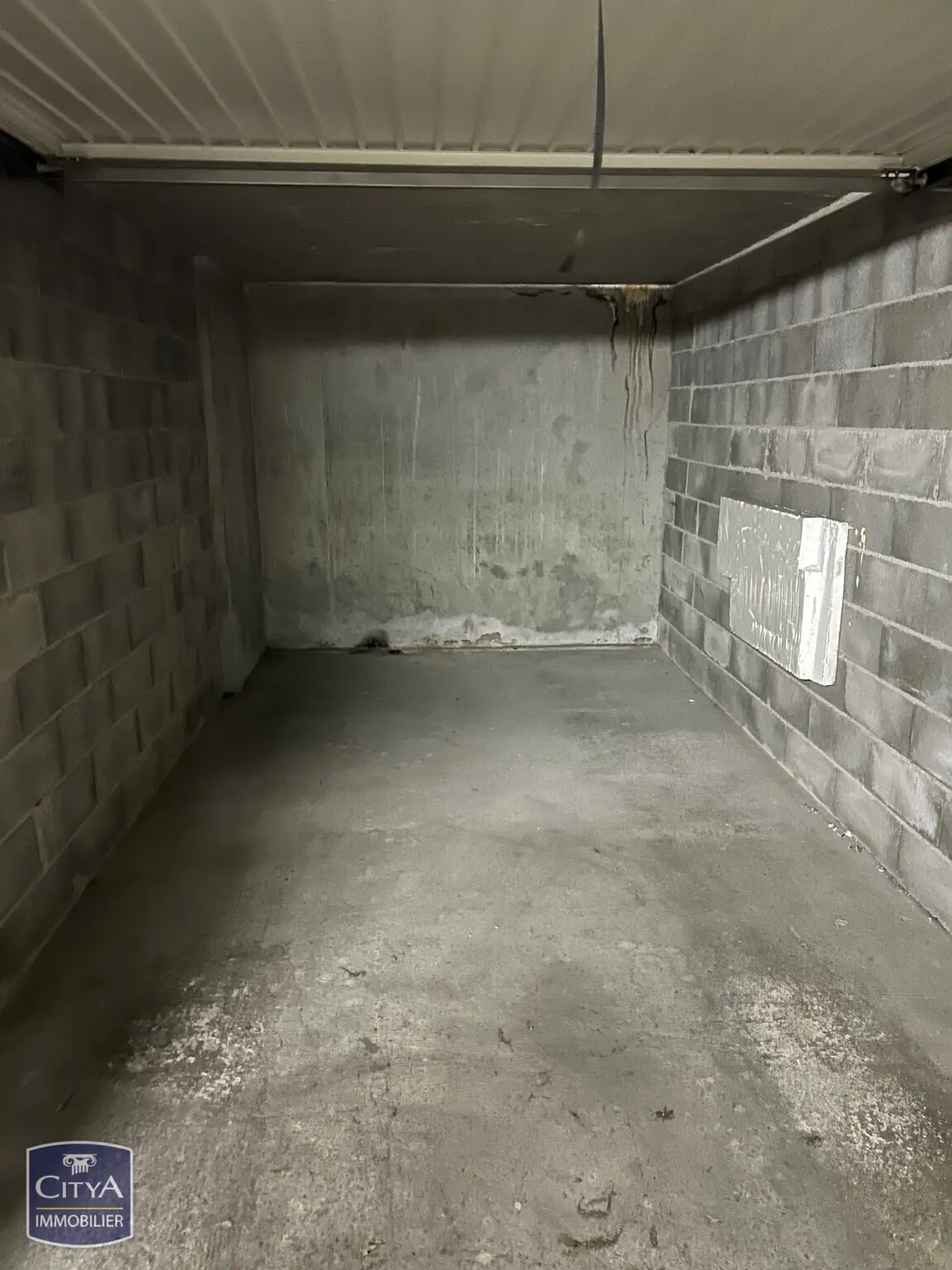 Photo 2 Parking 13m²
