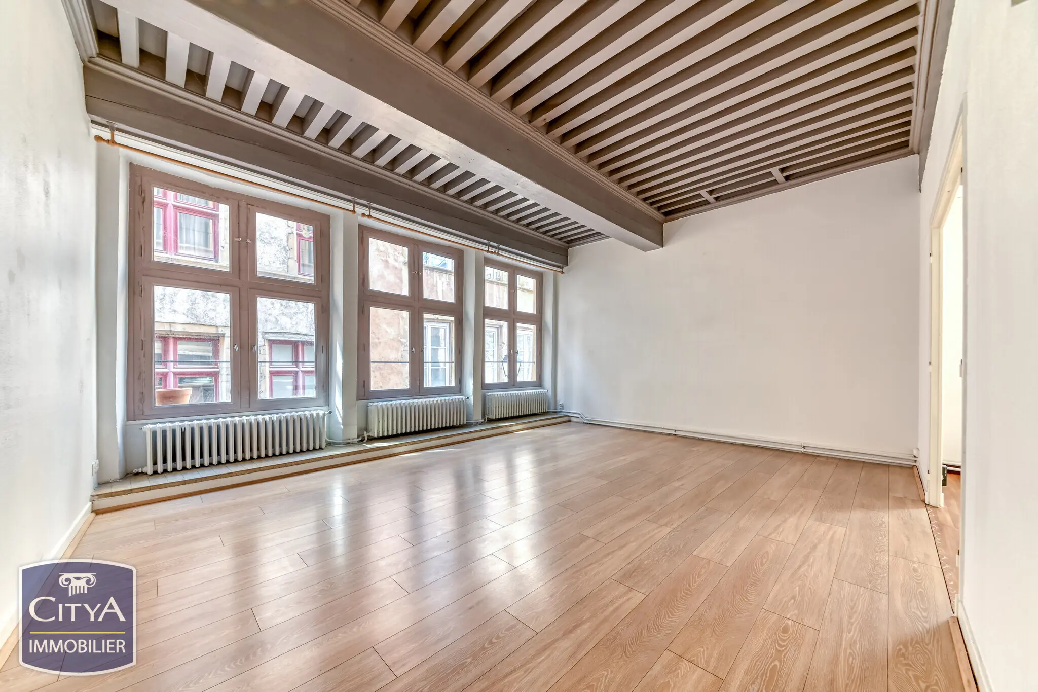 Photo 1 Appartement 4 pièces 105m²