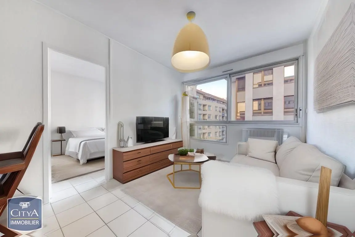 Photo 1 Appartement 2 pièces 32.27m²