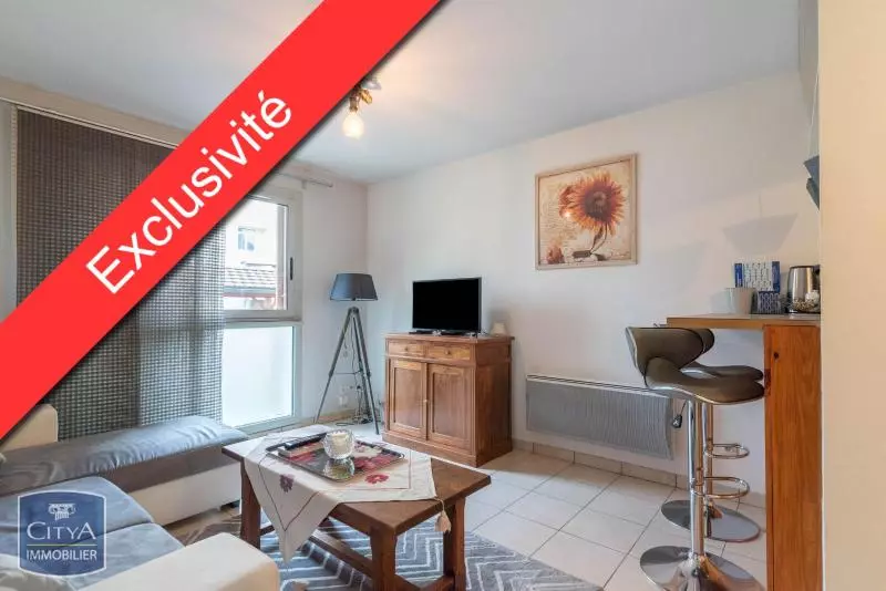 Illustration pour Appartement 2 pièces 34m² Photo Appartement 2 pièces 34m²