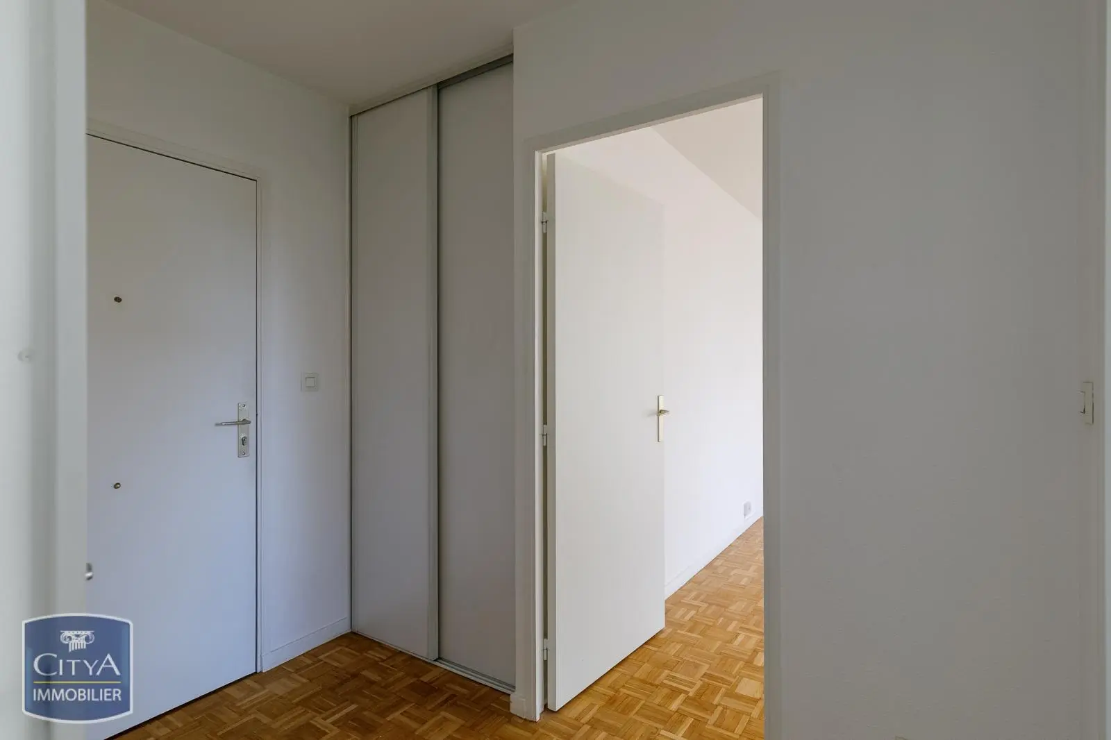 Photo 10 pour Appartement 2 pièces 50m² Photo 10 Appartement 2 pièces 50m²