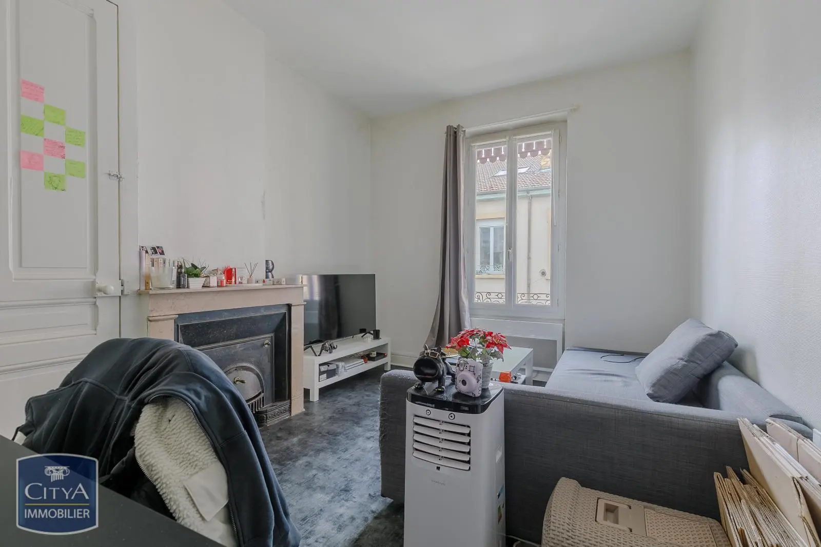 Photo 2 Appartement 1 pièce 18.97m²