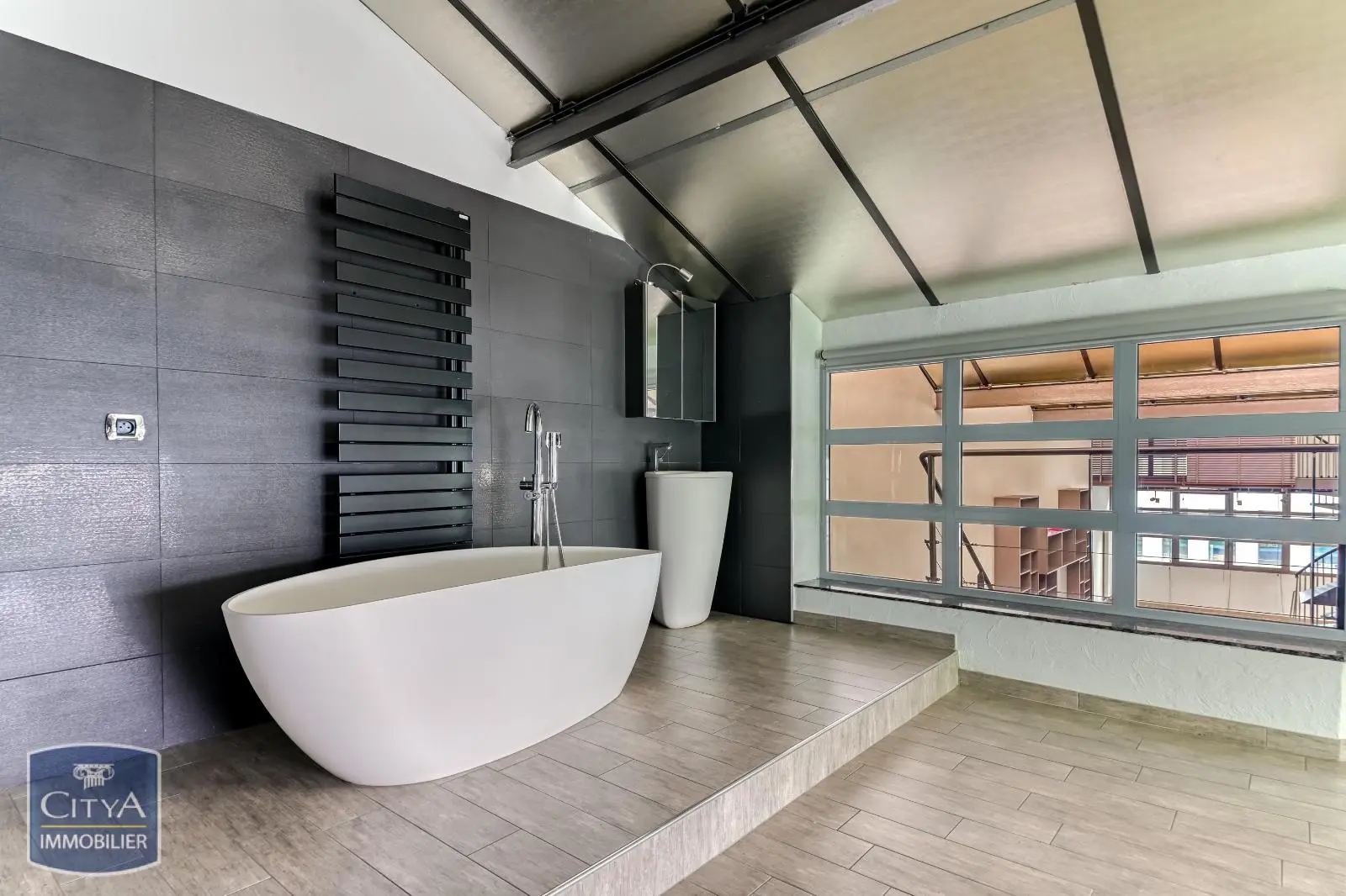 Photo 23 Appartement 5 pièces 218.74m²