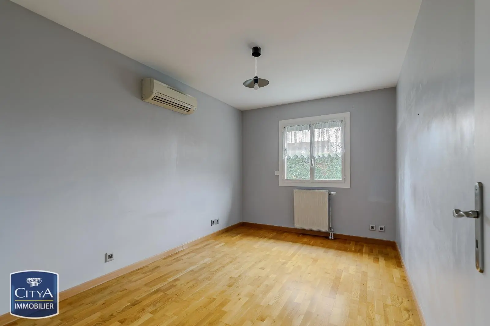 Photo 10 Maison 5 pièces 108.85m²