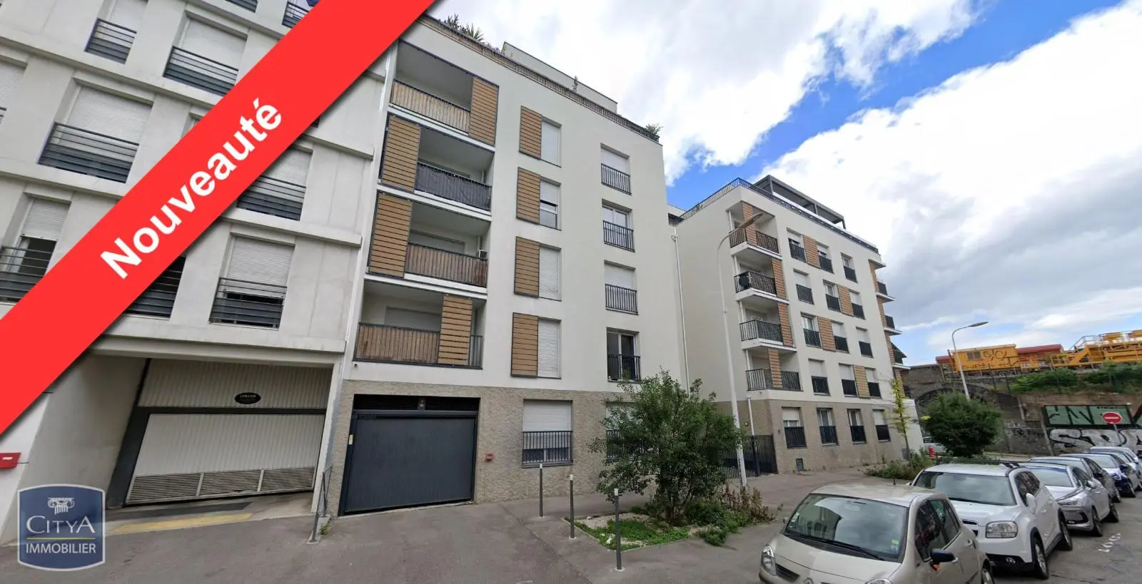 Photo 1 Parking 13m²