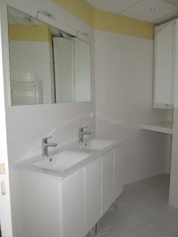 Photo 10 Appartement 4 pièces 74.33m²