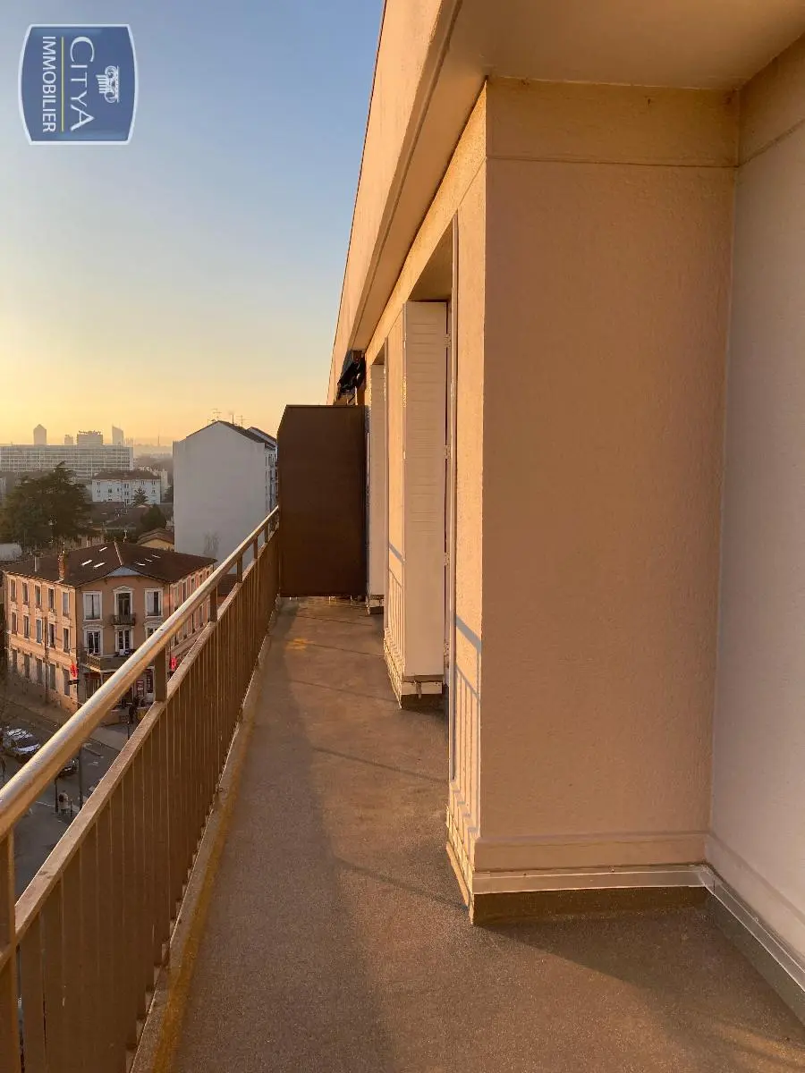 Photo 3 Appartement 4 pièces 75.78m²