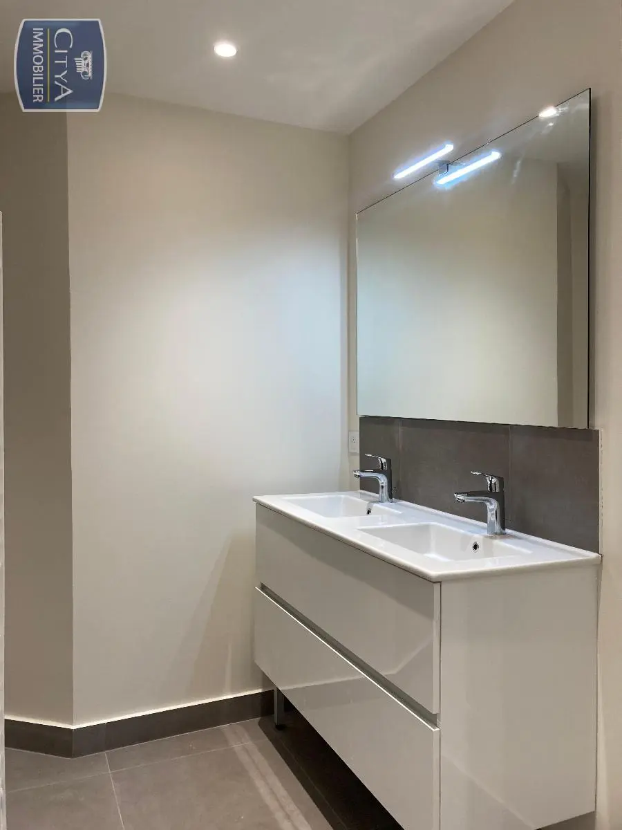 Photo 6 Appartement 3 pièces 109.79m²