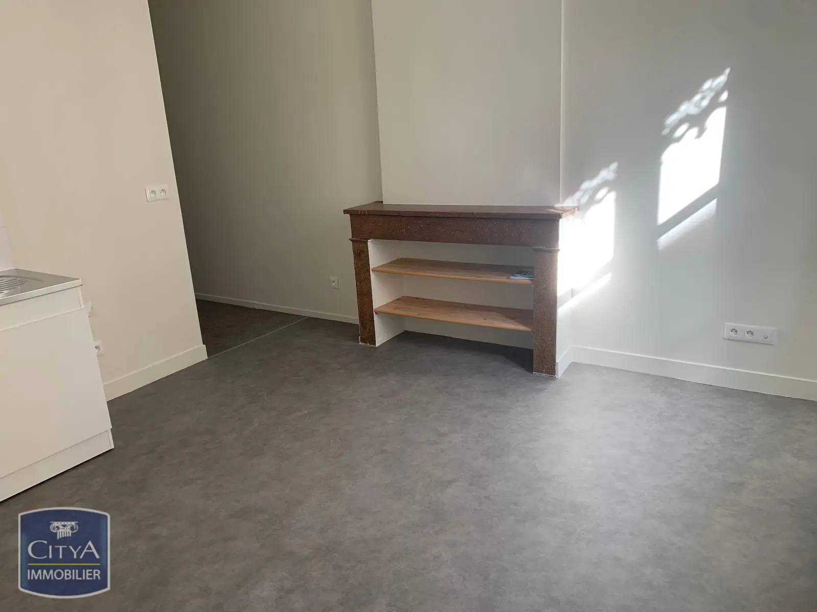 Photo 2 Appartement 1 pièce 30.87m²