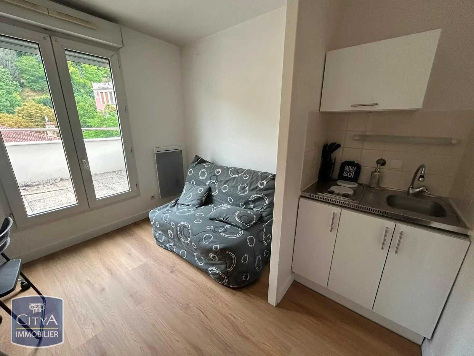 Photo 1 Appartement 1 pièce 13.81m²