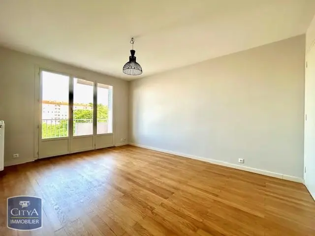 Photo 2 Appartement 1 pièce 33.95m²