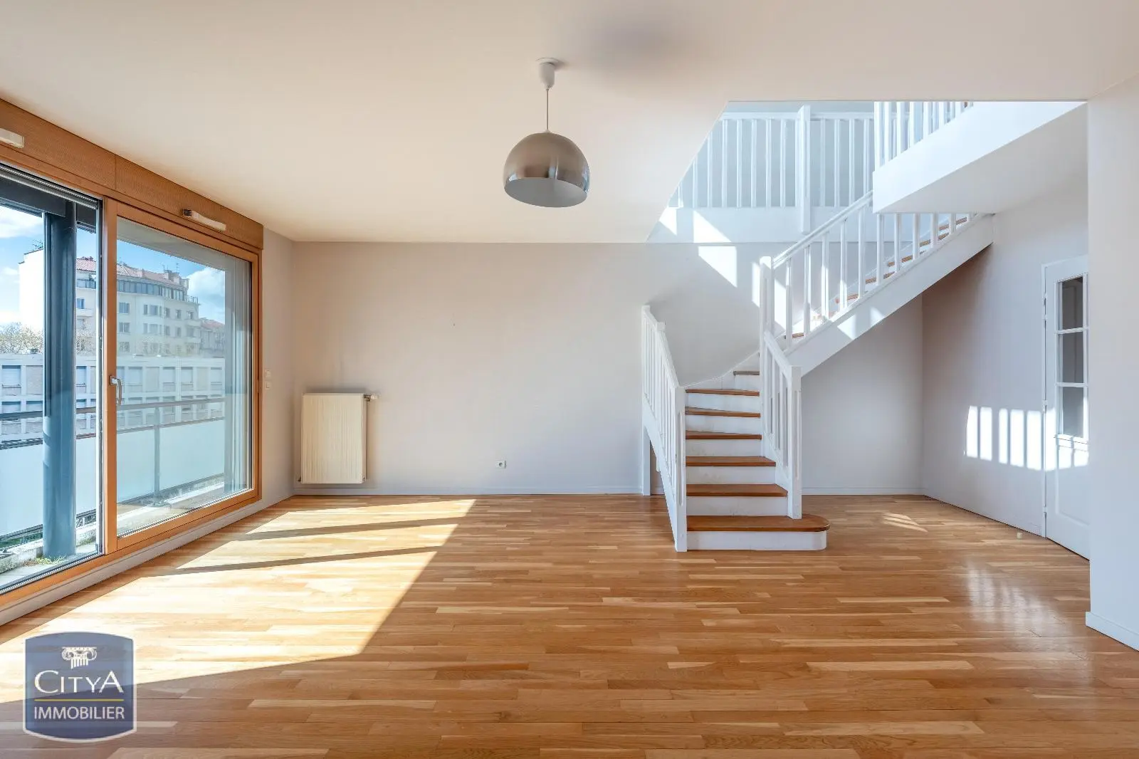 Photo 2 Appartement 5 pièces 159.34m²