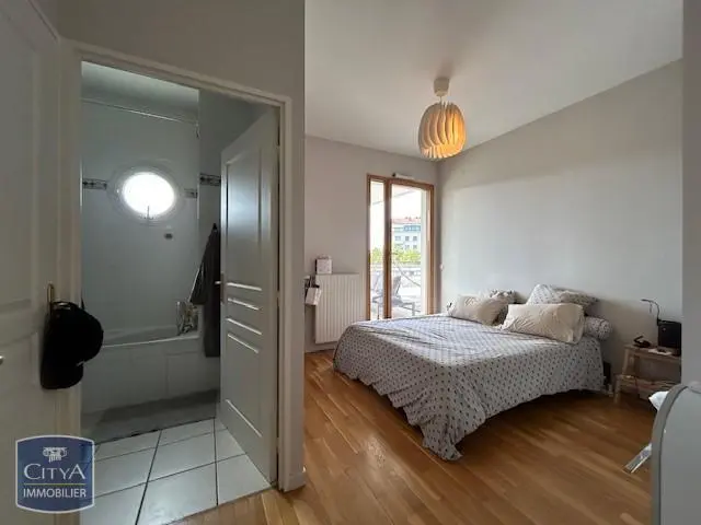 Photo 12 Appartement 6 pièces 160.05m²