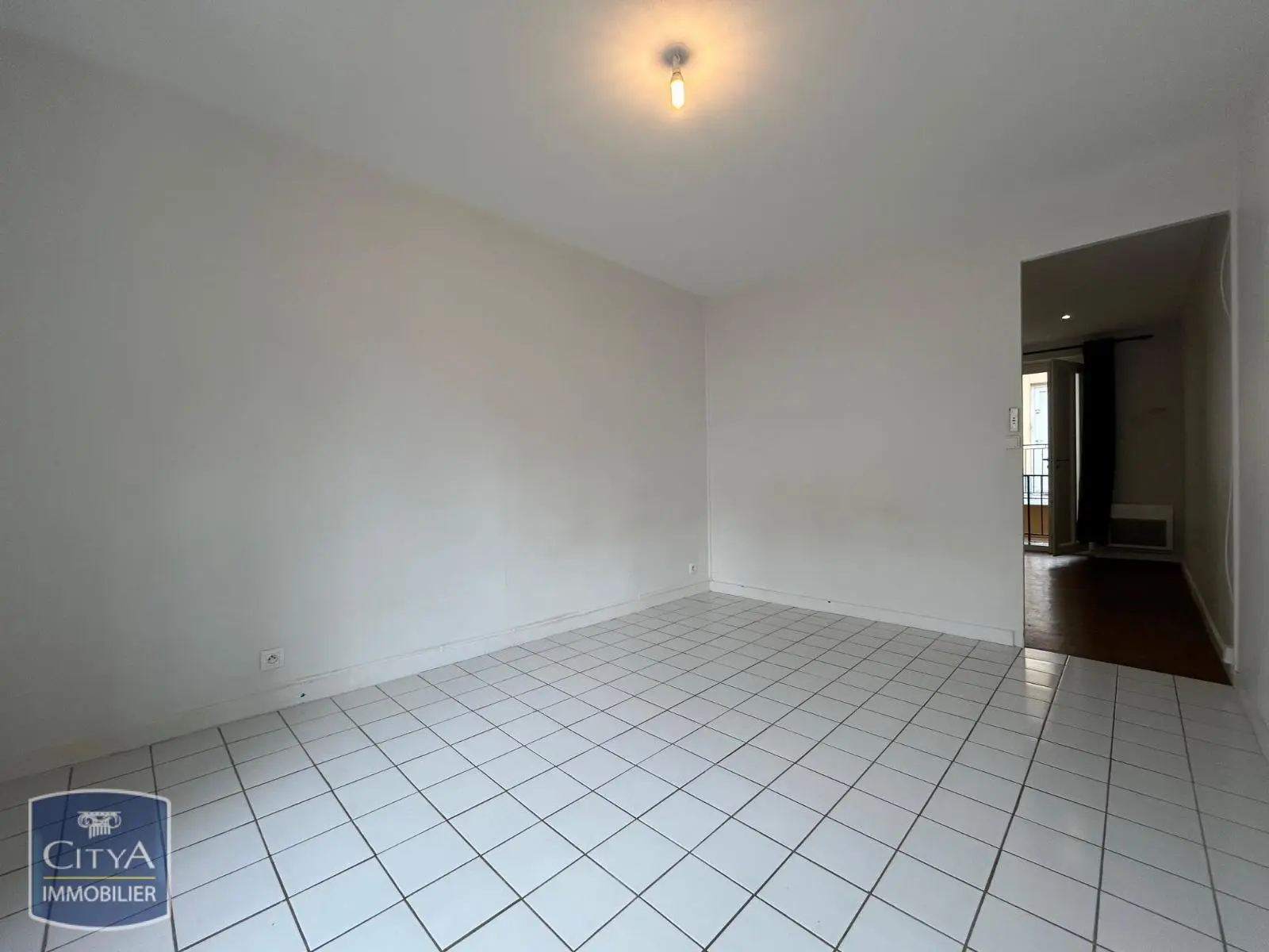 Photo 2 Appartement 1 pièce 25.73m²