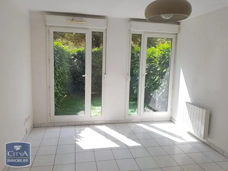 Photo 2 Appartement 1 pièce 21.08m²