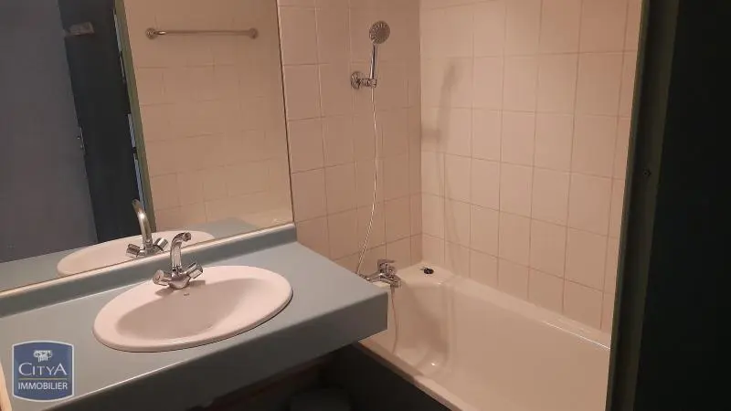 Photo 3 Appartement 1 pièce 23.48m²