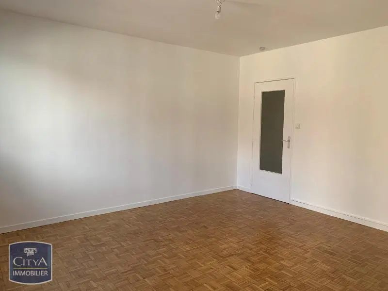 Photo 3 Appartement 1 pièce 31.41m²