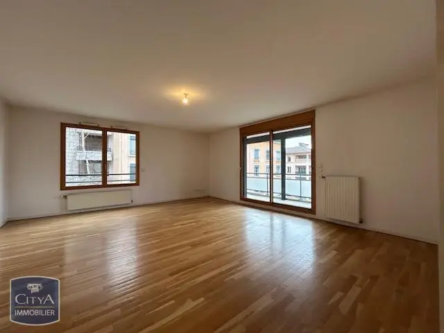 Photo 1 Appartement 5 pièces 128.35m²