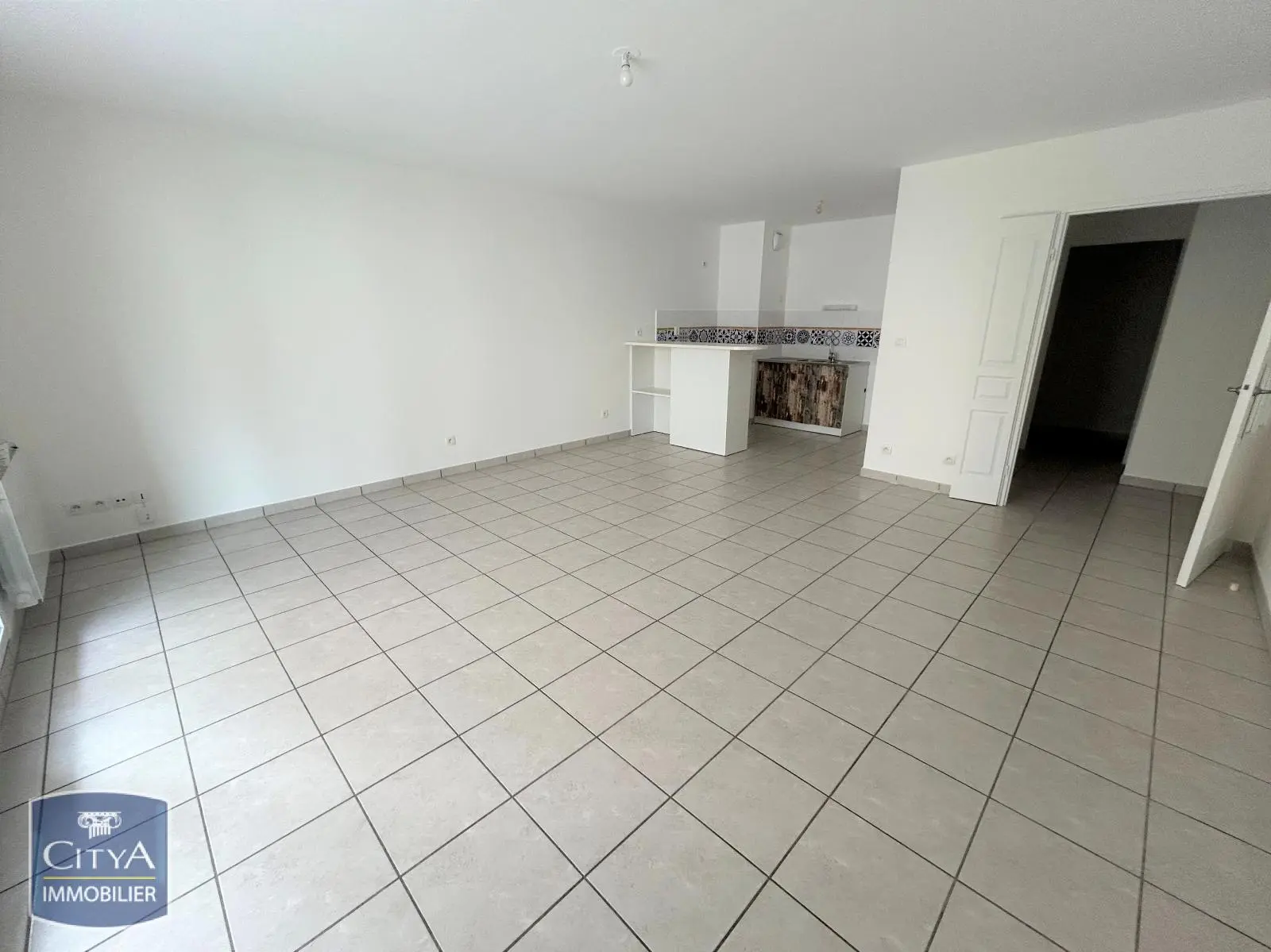 Photo 2 Appartement 4 pièces 77.49m²